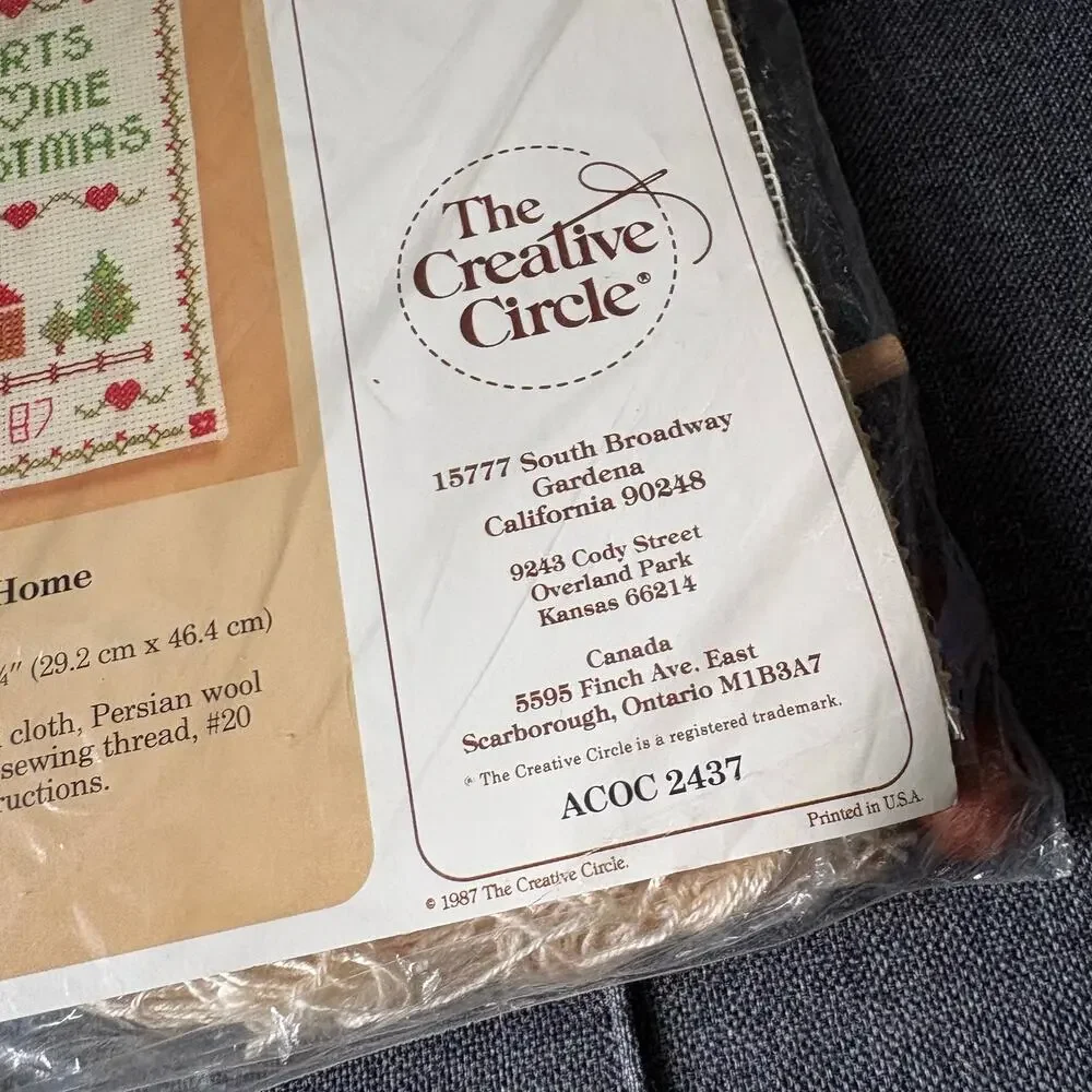 Snowflake Village Vintage Lace Net Darning Kit by The Creative Circle - 1987